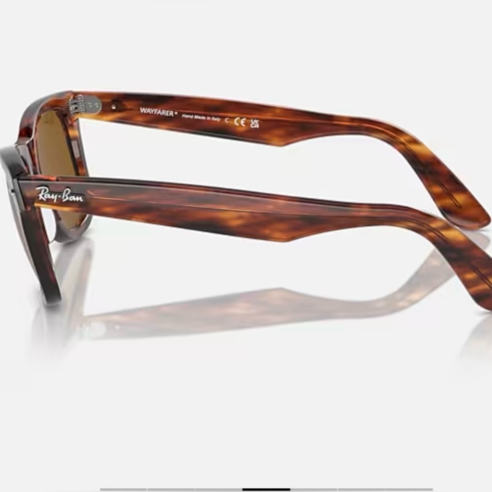 Ray band Sunglasses *ICONIC* - Picture 10 of 13